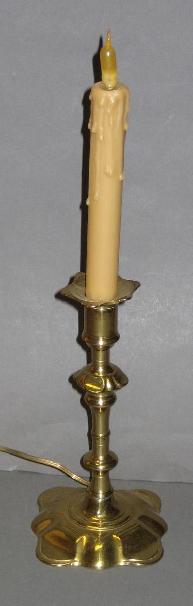 1958.2791.001 Candlestick