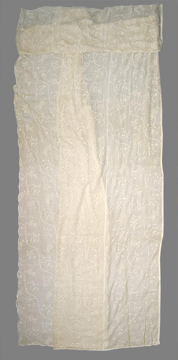 1969.5584.004 Window Hanging, Side Curtain