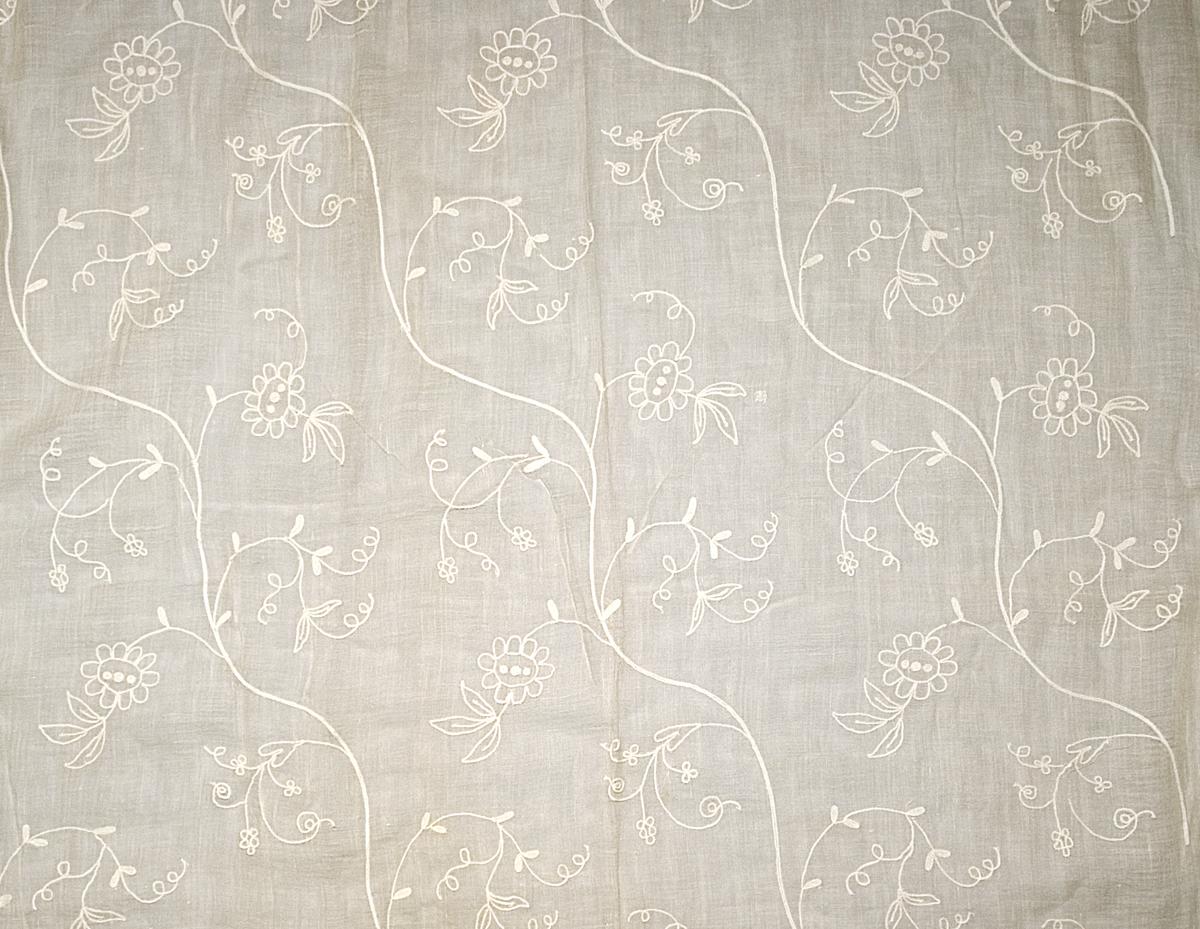 1969.5584.004 Window Hanging, Side Curtain, Pattern Repeat