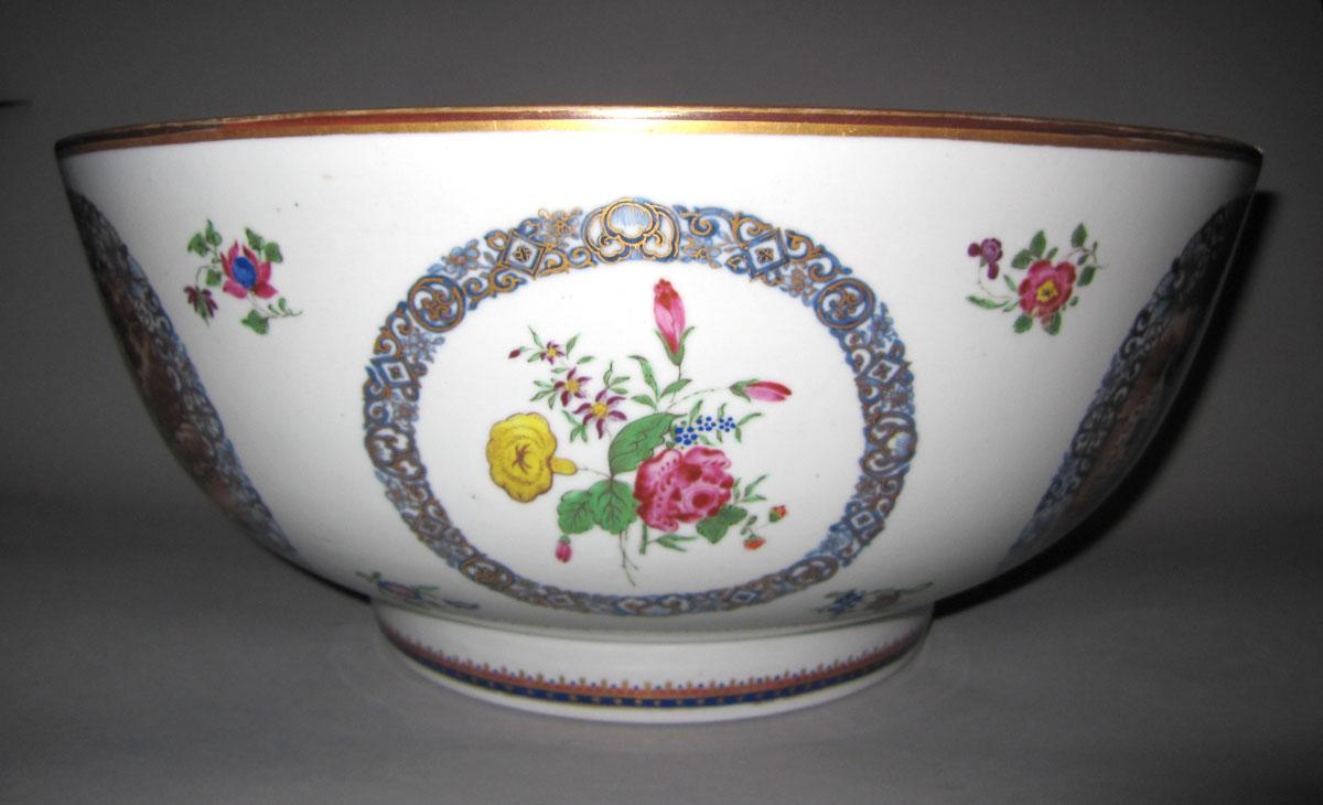 1958.2822 Porcelain punch bowl face two