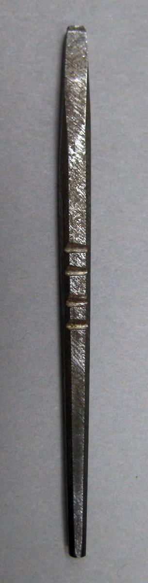 1974.0064.267 Tool (for metals)