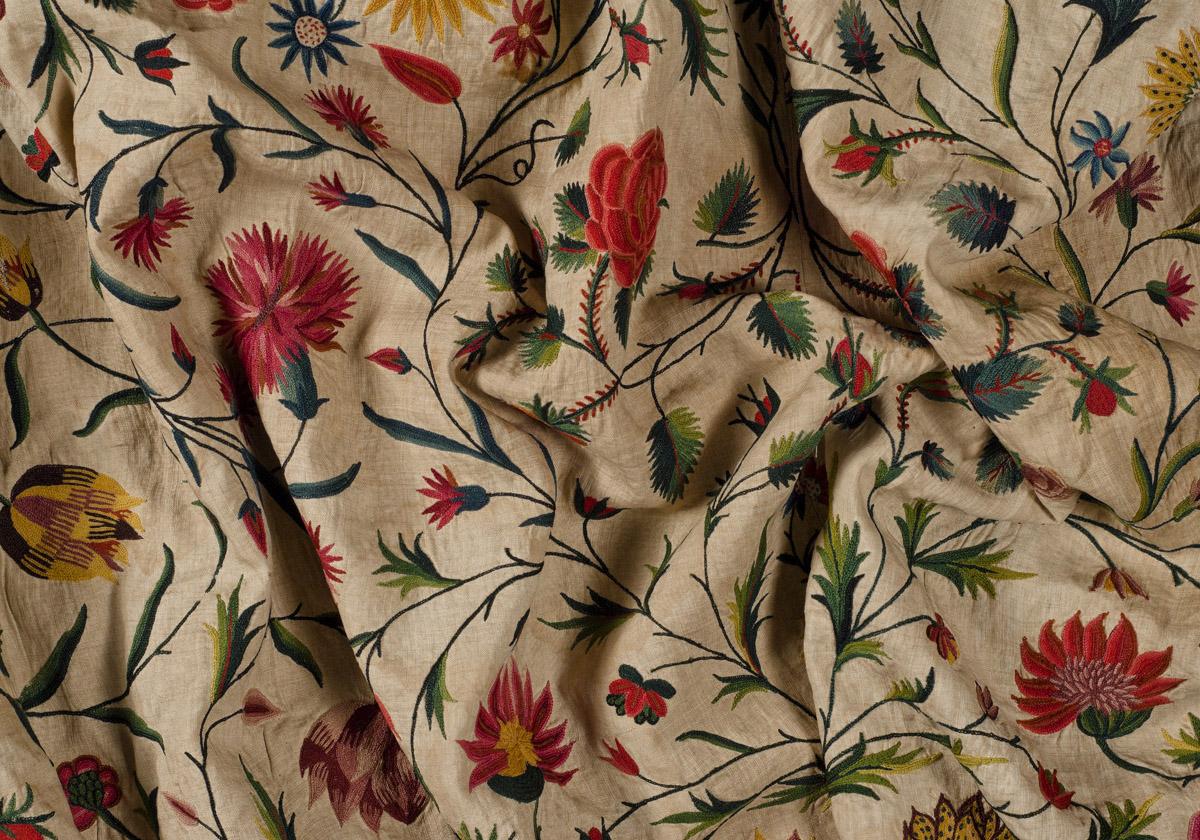 2010.0015 (Tambour embroidery) Petticoat, detail 3