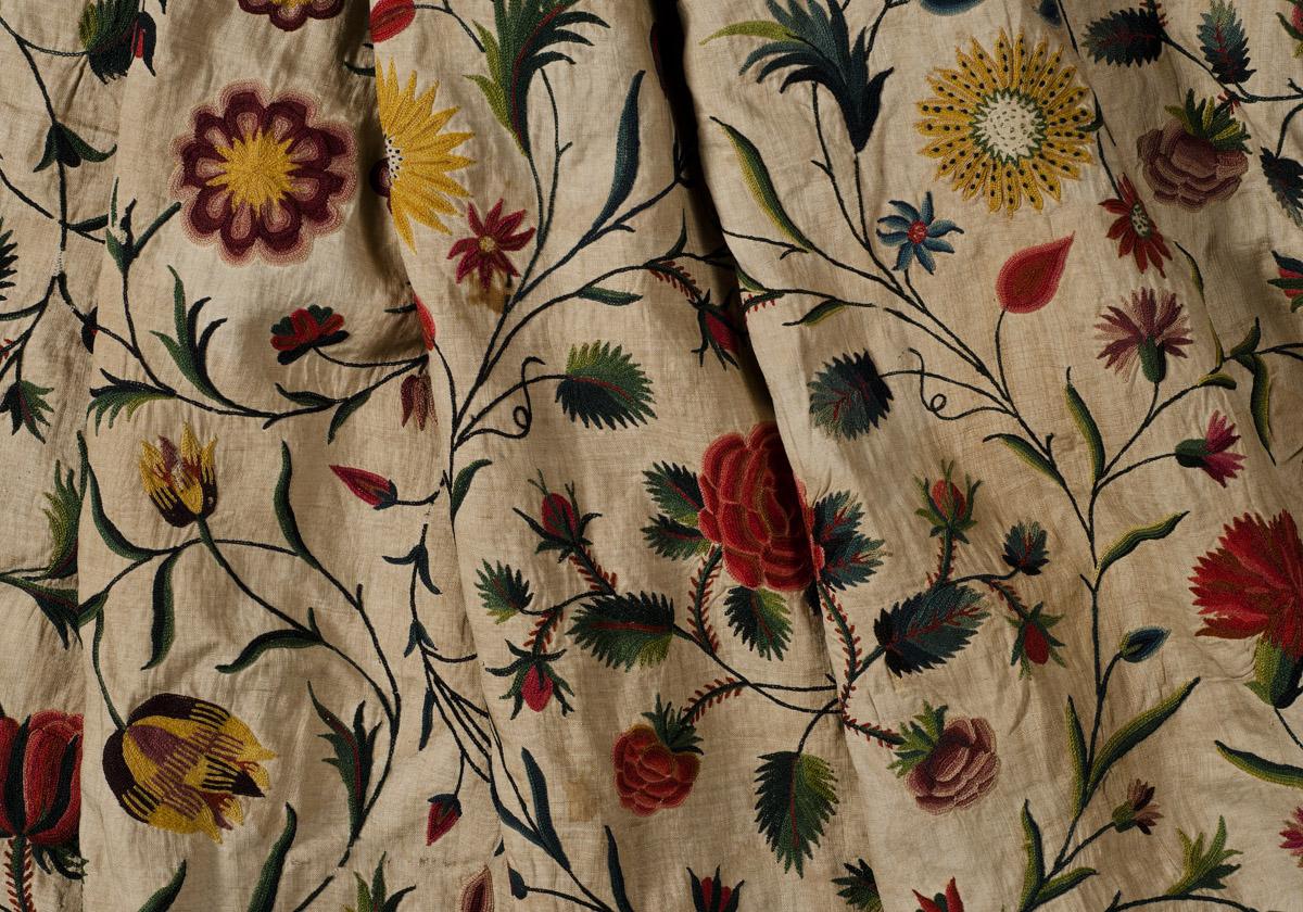 2010.0015 (Tambour embroidery) Petticoat, detail 7