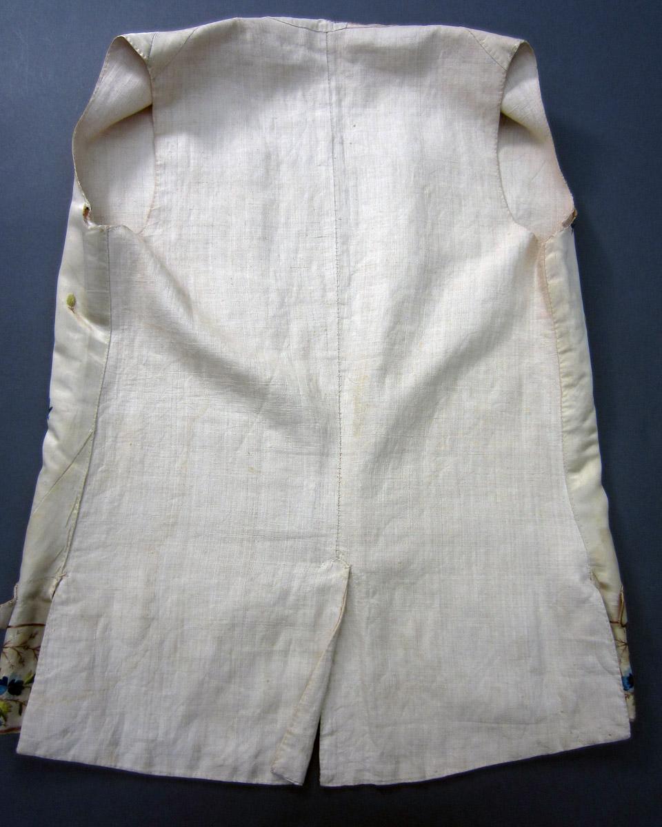 2010.0017 Waiscoat, Back