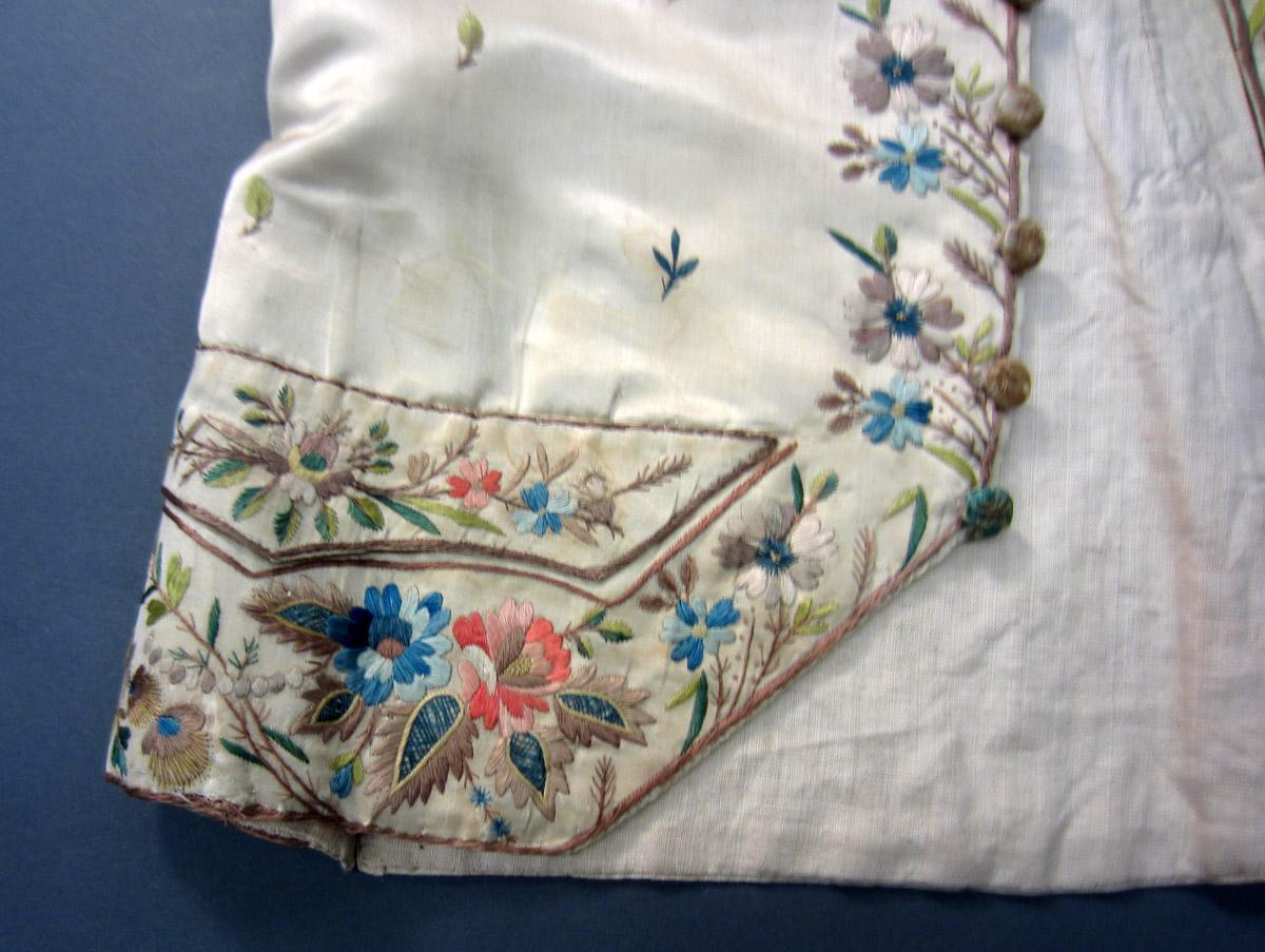 2010.0017 Waiscoat, Detail