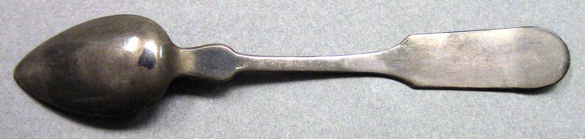1962.0240.861.001 Miniature spoon underside