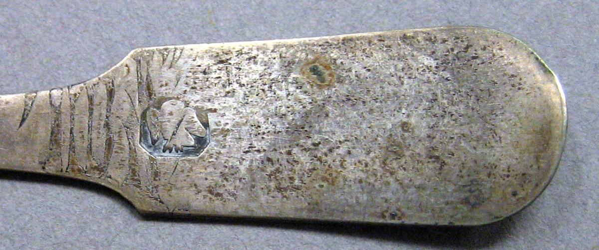 1962.0240.862.002 Miniature spoon mark