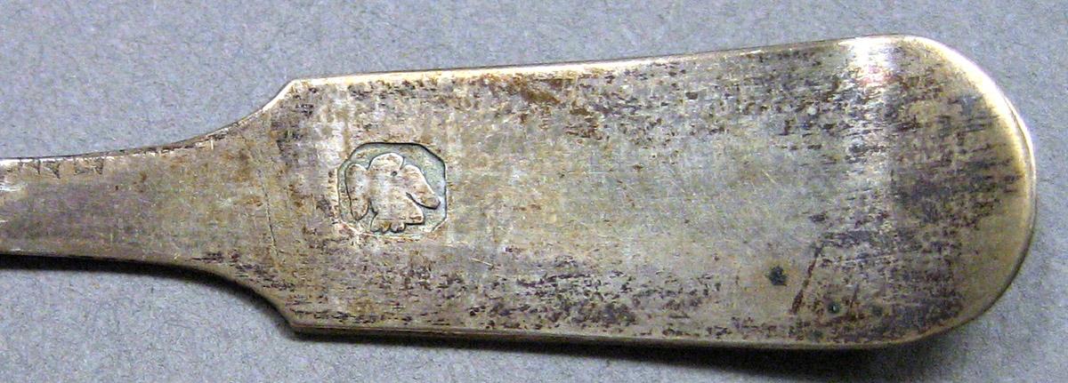 1962.0240.862.004 Miniature spoon mark