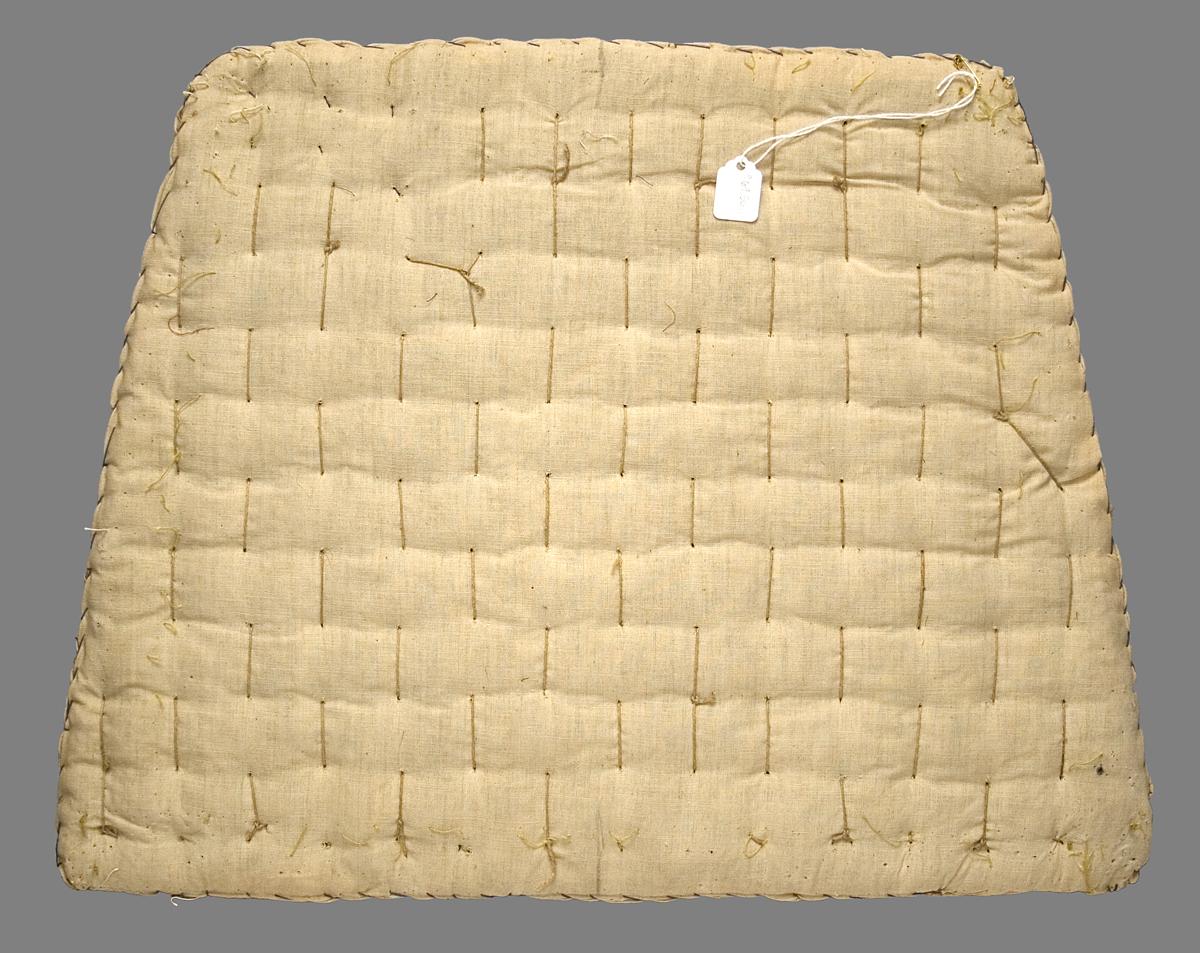 1969.5611 Cushion, Chair Pad, Verso
