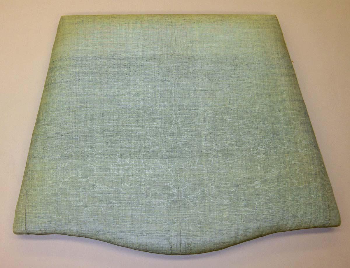 1969.5630 slip seat associated with chair 1957.0993.001 view 1