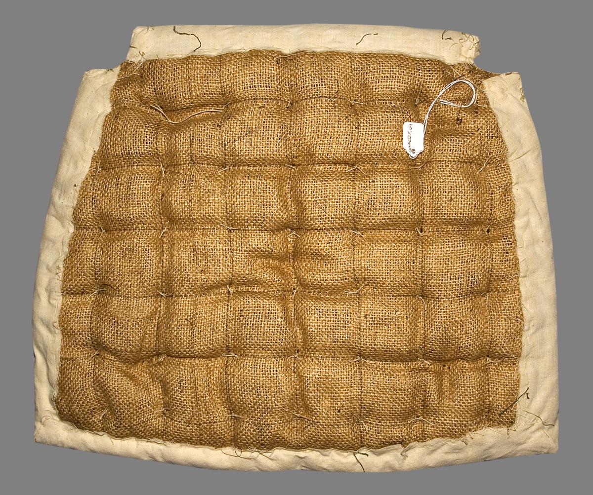 1969.5635 Cushion, Chair Pad, Verso