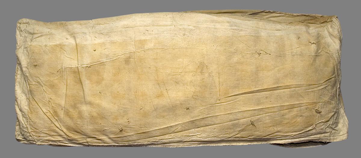 1969.5688 Cushion, Mattress, Verso
