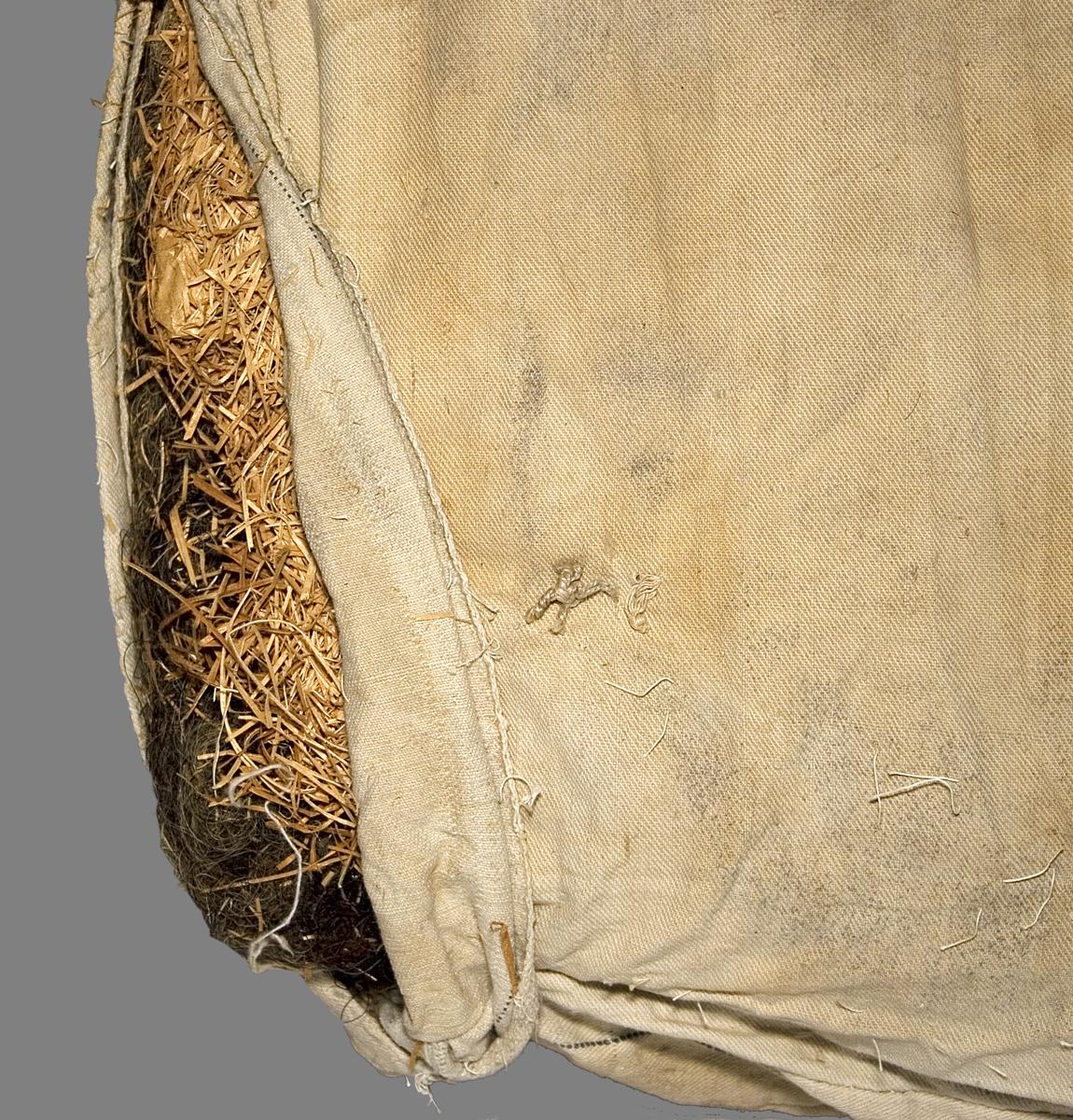 1969.5688 Cushion, Mattress, Detail