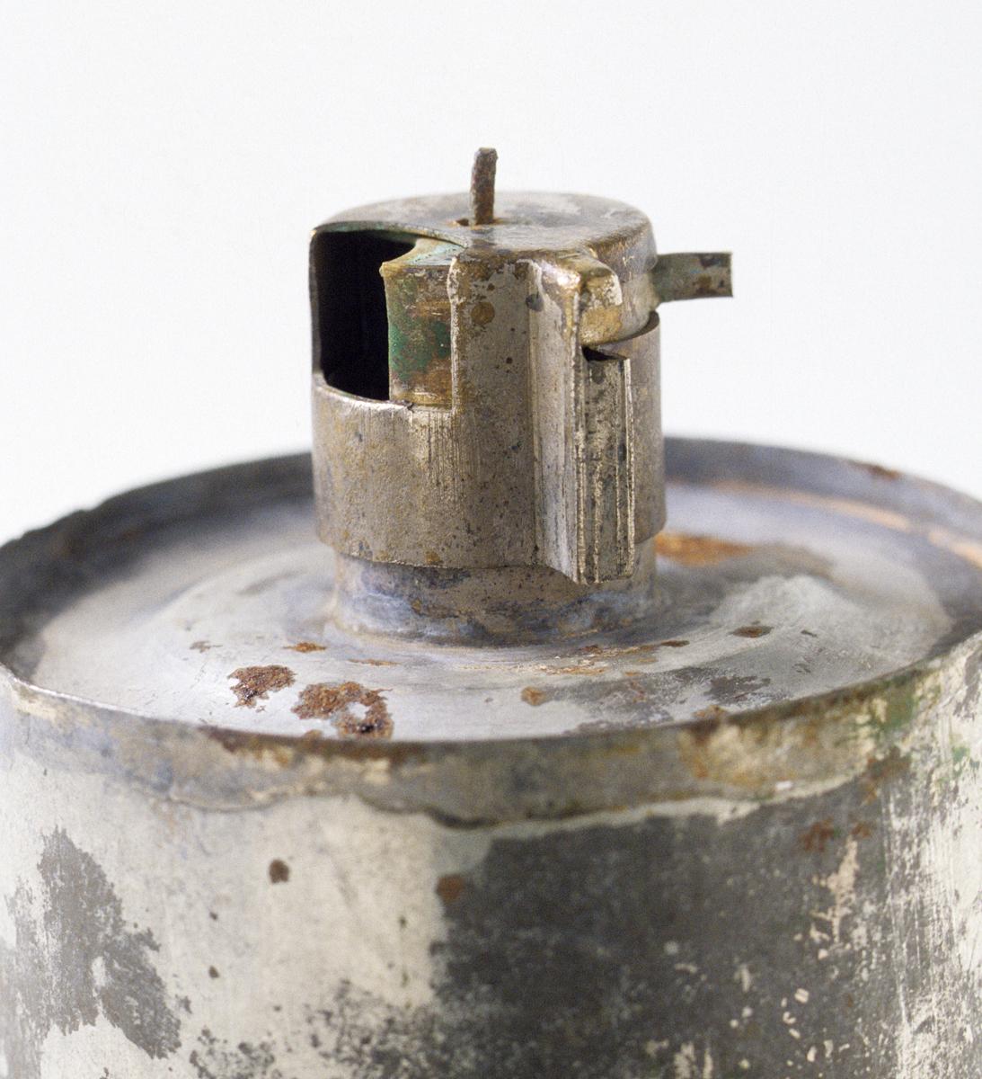 1958.2891 Lamp, Detail