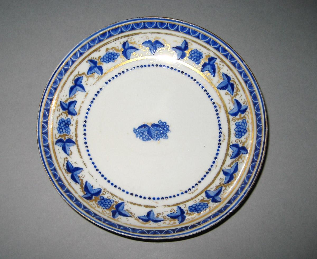 1958.2900 Porcelain Saucer