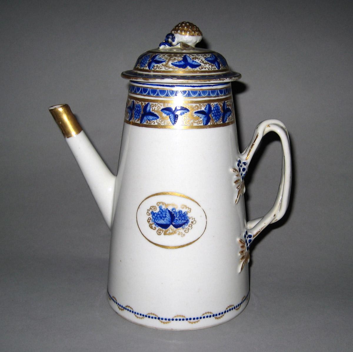 1958.2906 A, B Porcelain Coffee pot