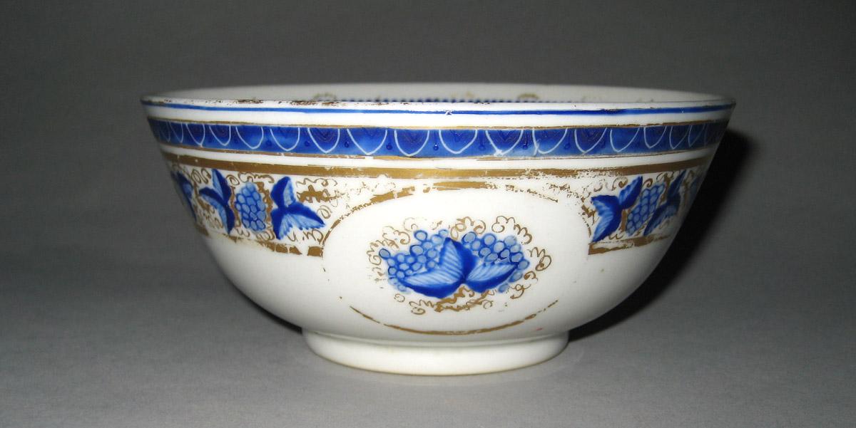 1958.2908 Porcelain Bowl