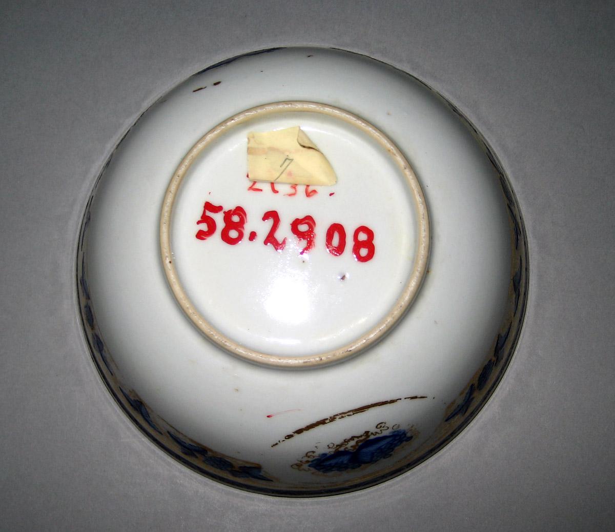 1958.2908 Porcelain Bowl underside