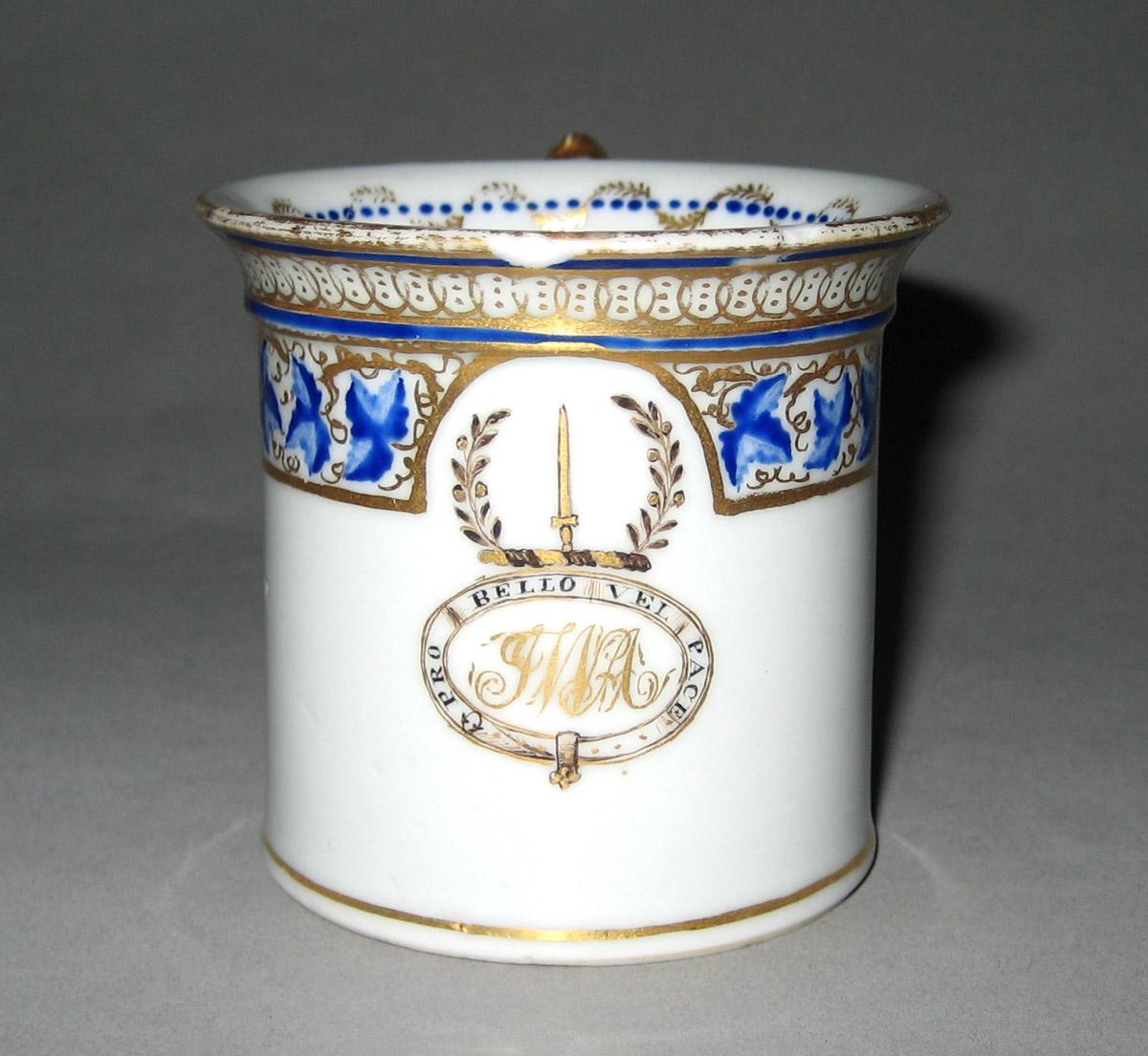 1958.2911 Porcelain Cup front