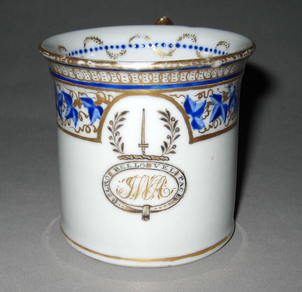 1958.2913 Porcelain Cup front