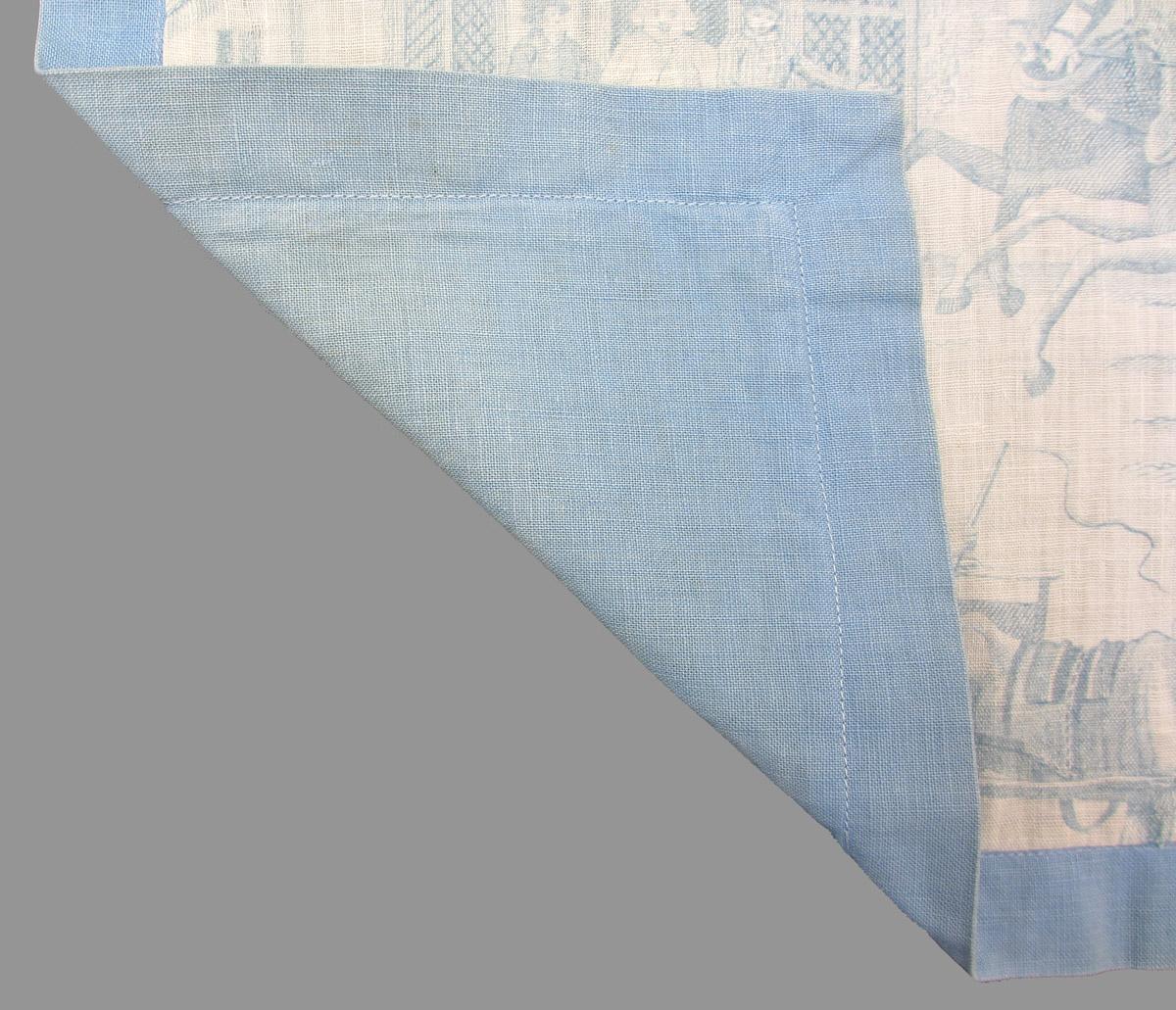 2010.0033.001 textile, printed folded corner