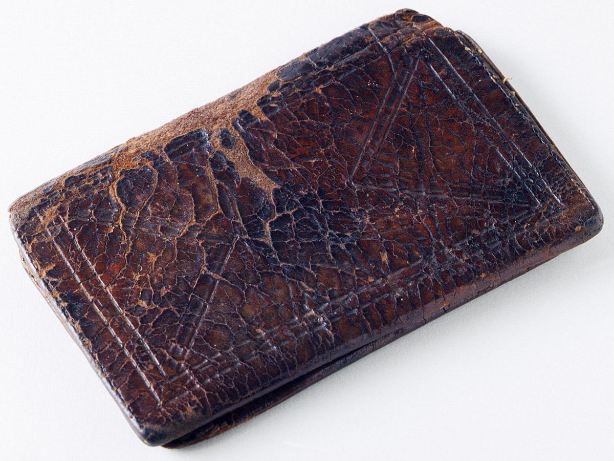1953.0063 Pocketbook, View 2