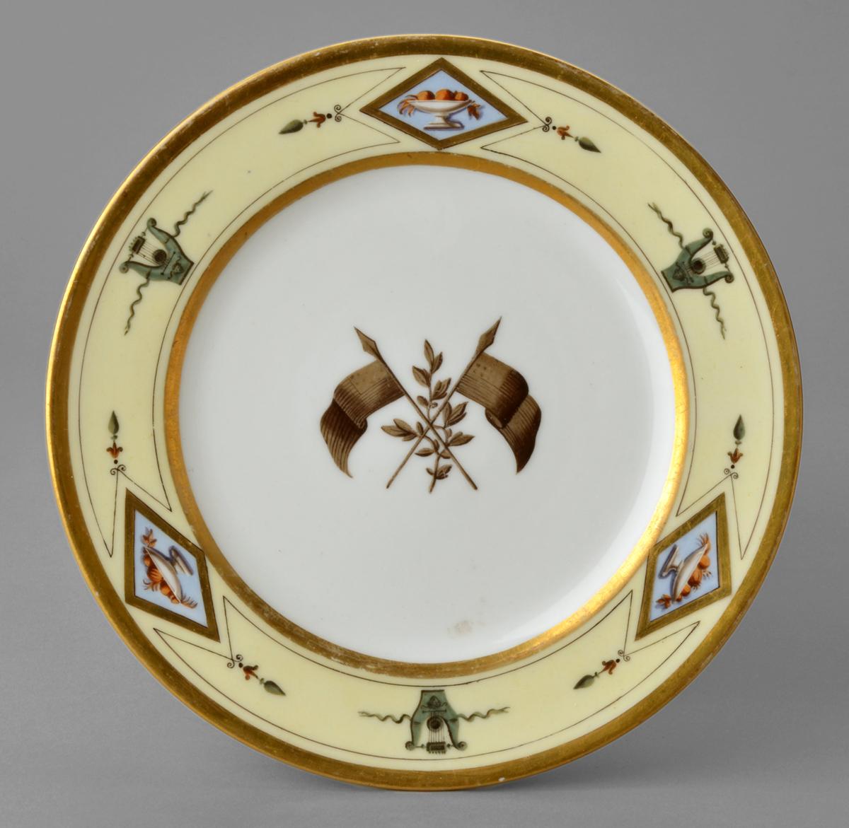2010.0034.002 Plate