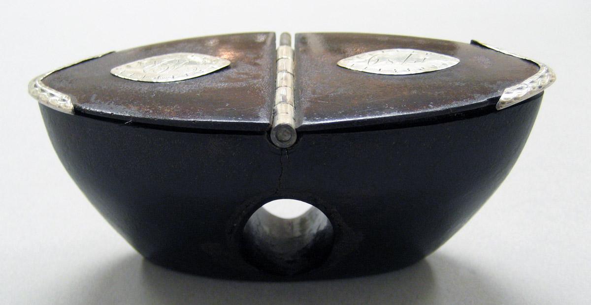1958.2936 Box side 2