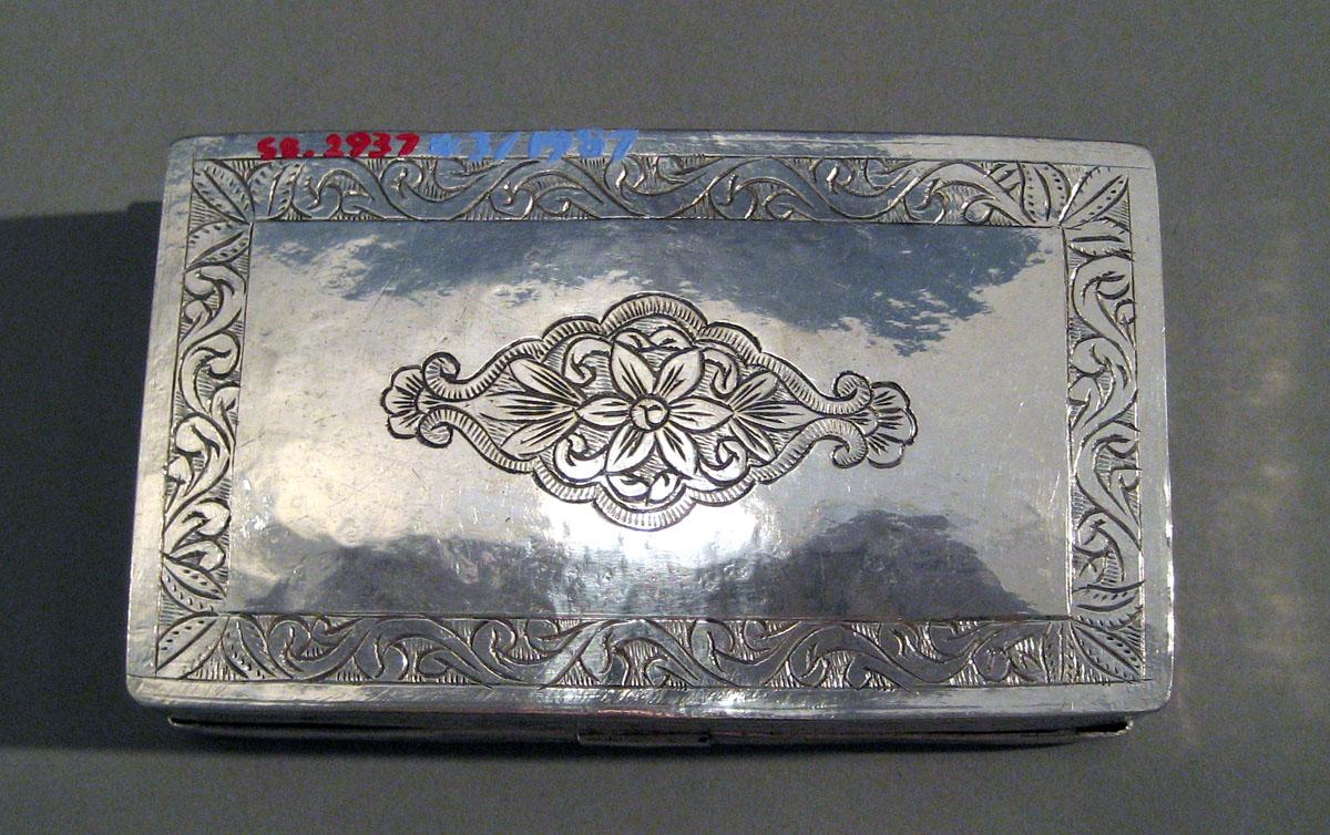 1958.2937 Silver Box underside