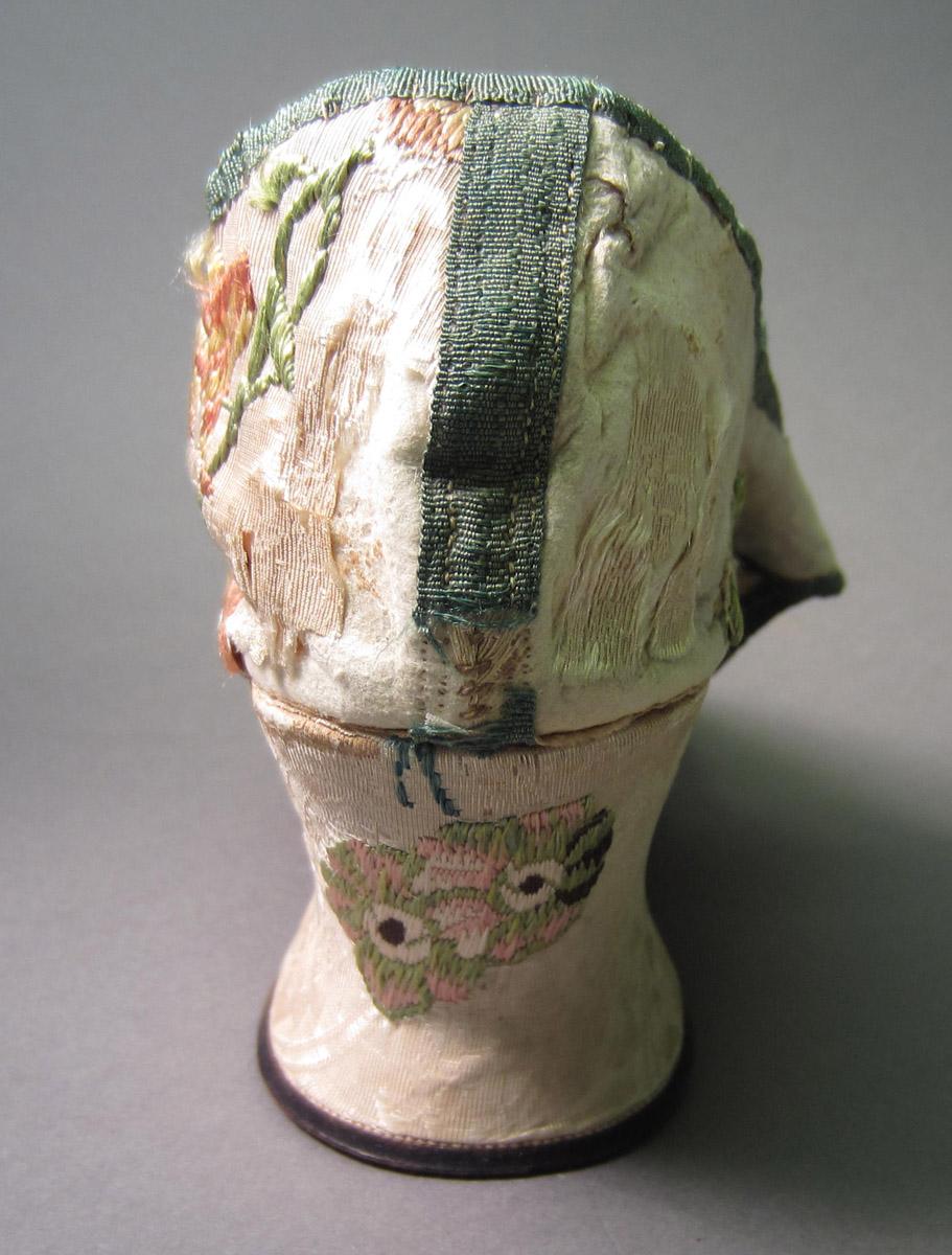 1958.2944 B Shoe, Tape