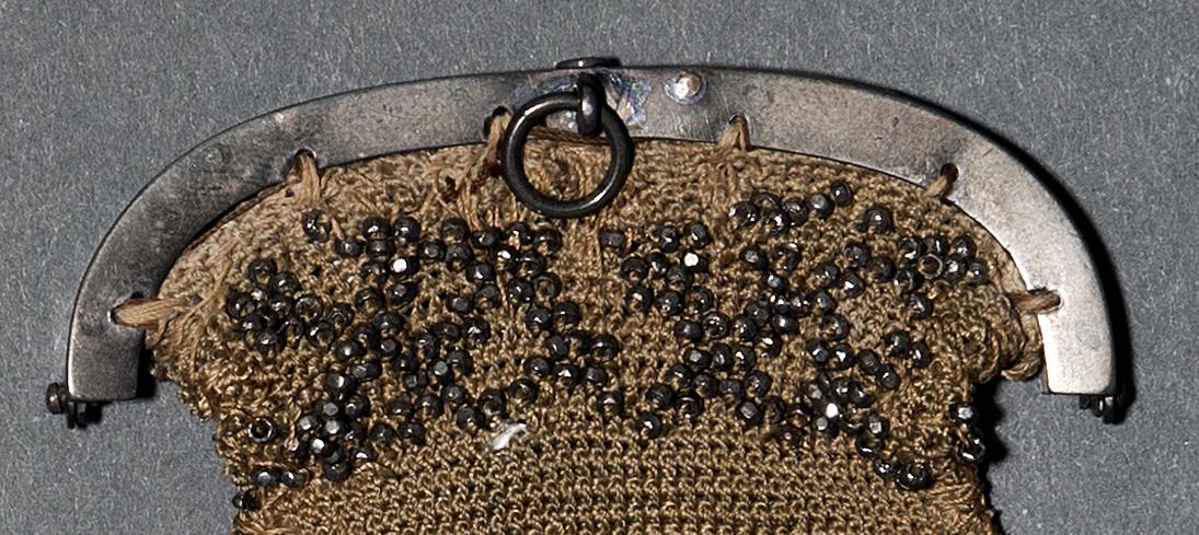 1953.0066 Purse, Detail 2