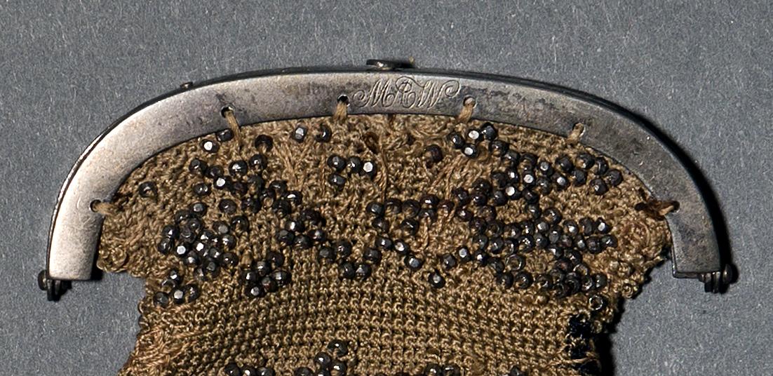 1953.0066 Purse, View 2 Detail