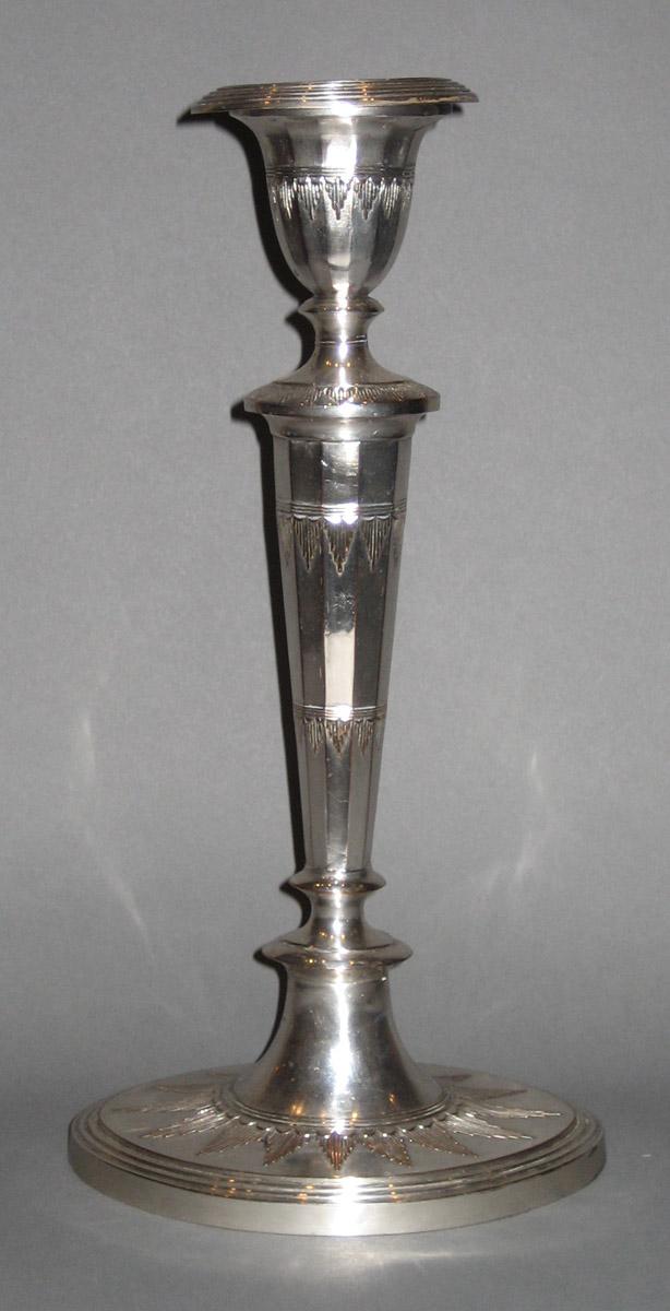 1958.2946.002 Candlestick