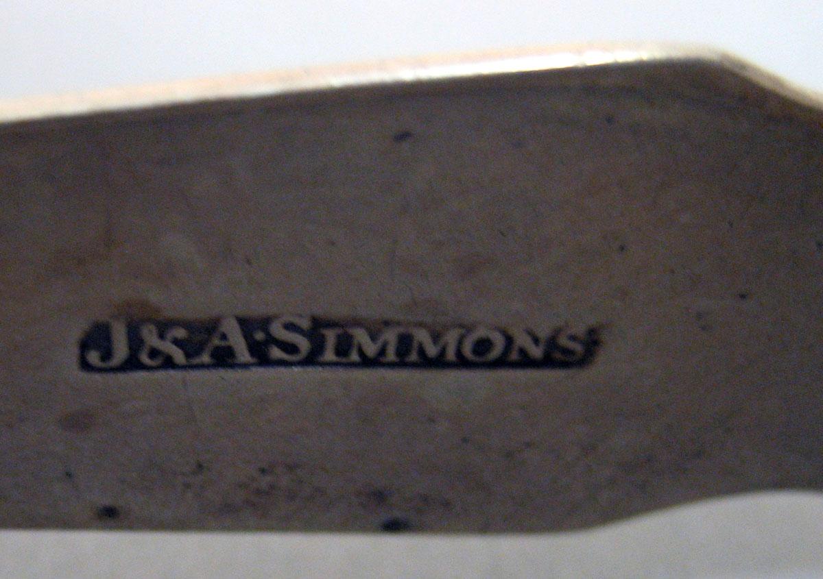 1965.3068 Silver Tongs mark 1