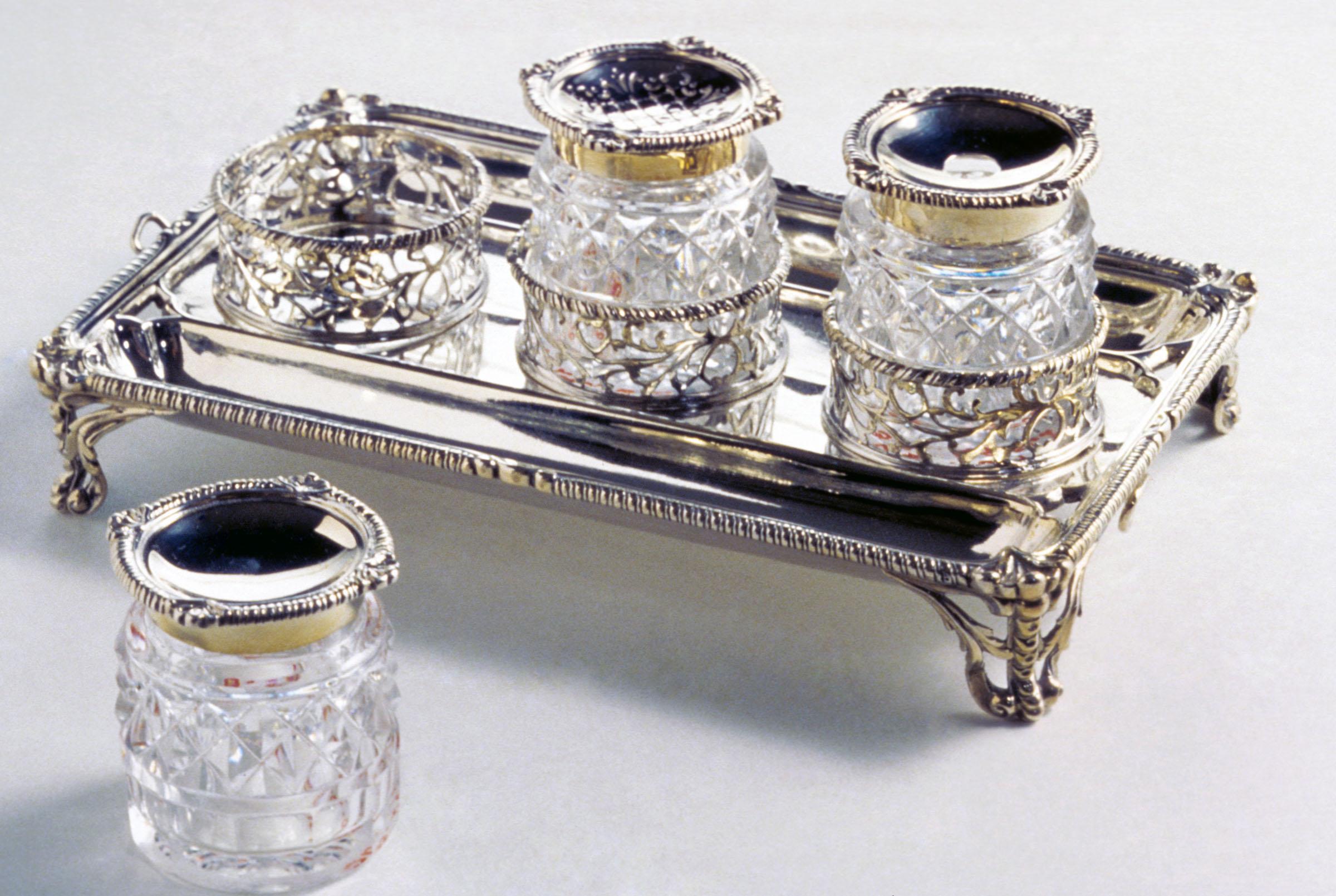 1958.2956 A-G Inkstand