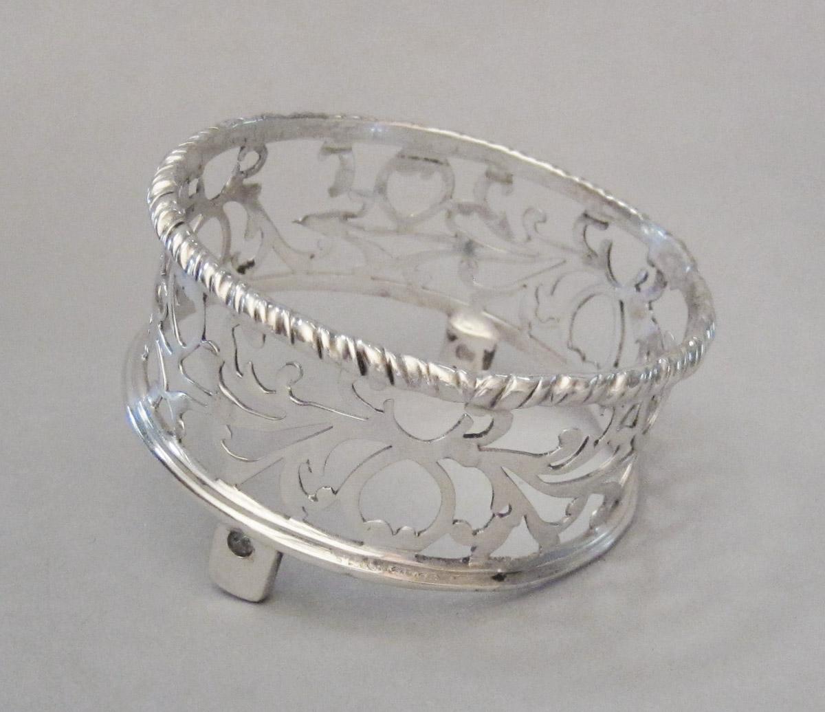 1958.2956 Inkstand, F Guard ring