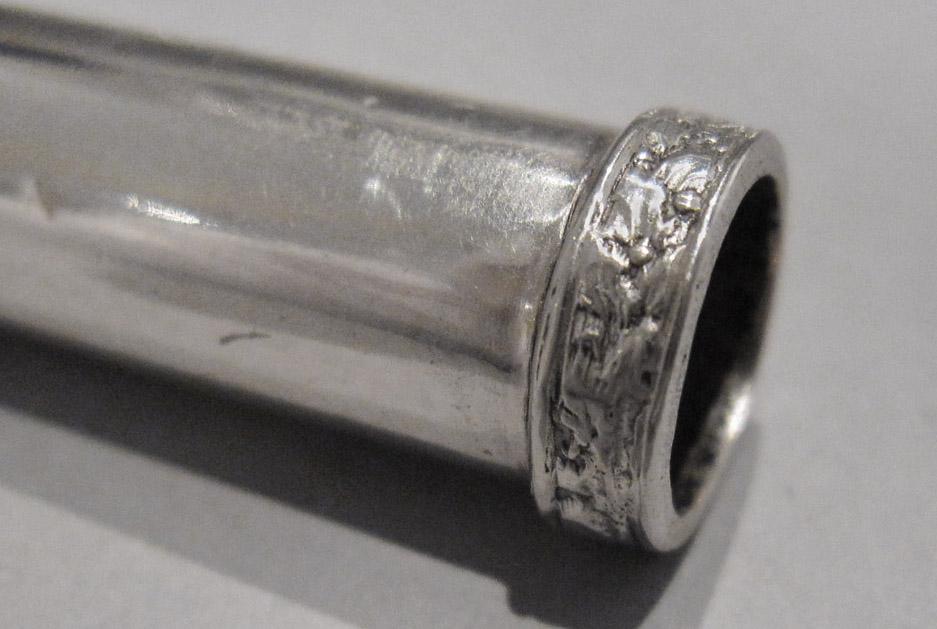 1958.2957 B Quill case cover, detail