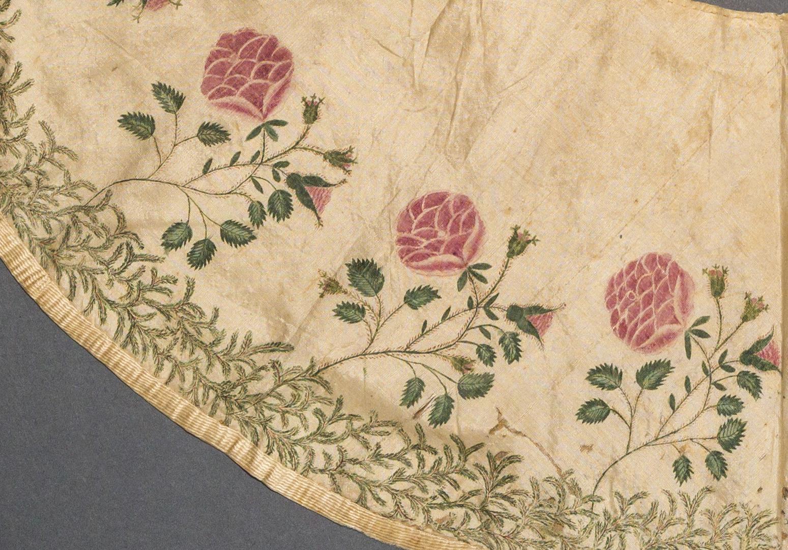 1958.2962 Collar, detail 2