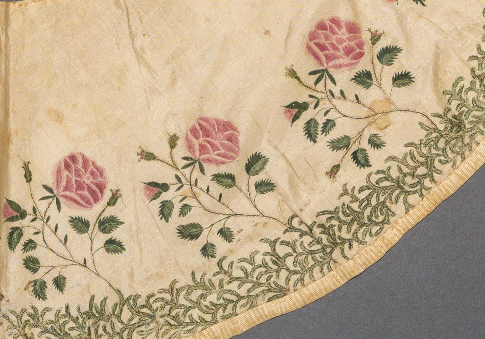1958.2962 Collar, detail 3