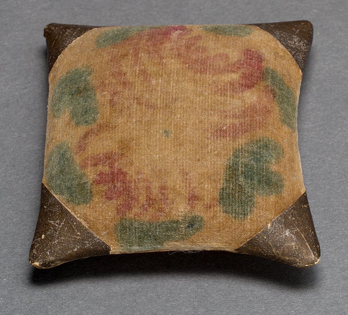 1958.2964 Pincushion