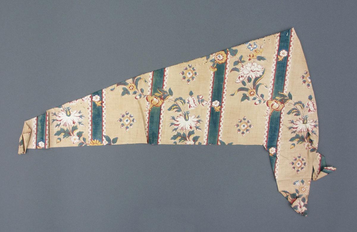 1969.5766.012 textile, printed, reverse