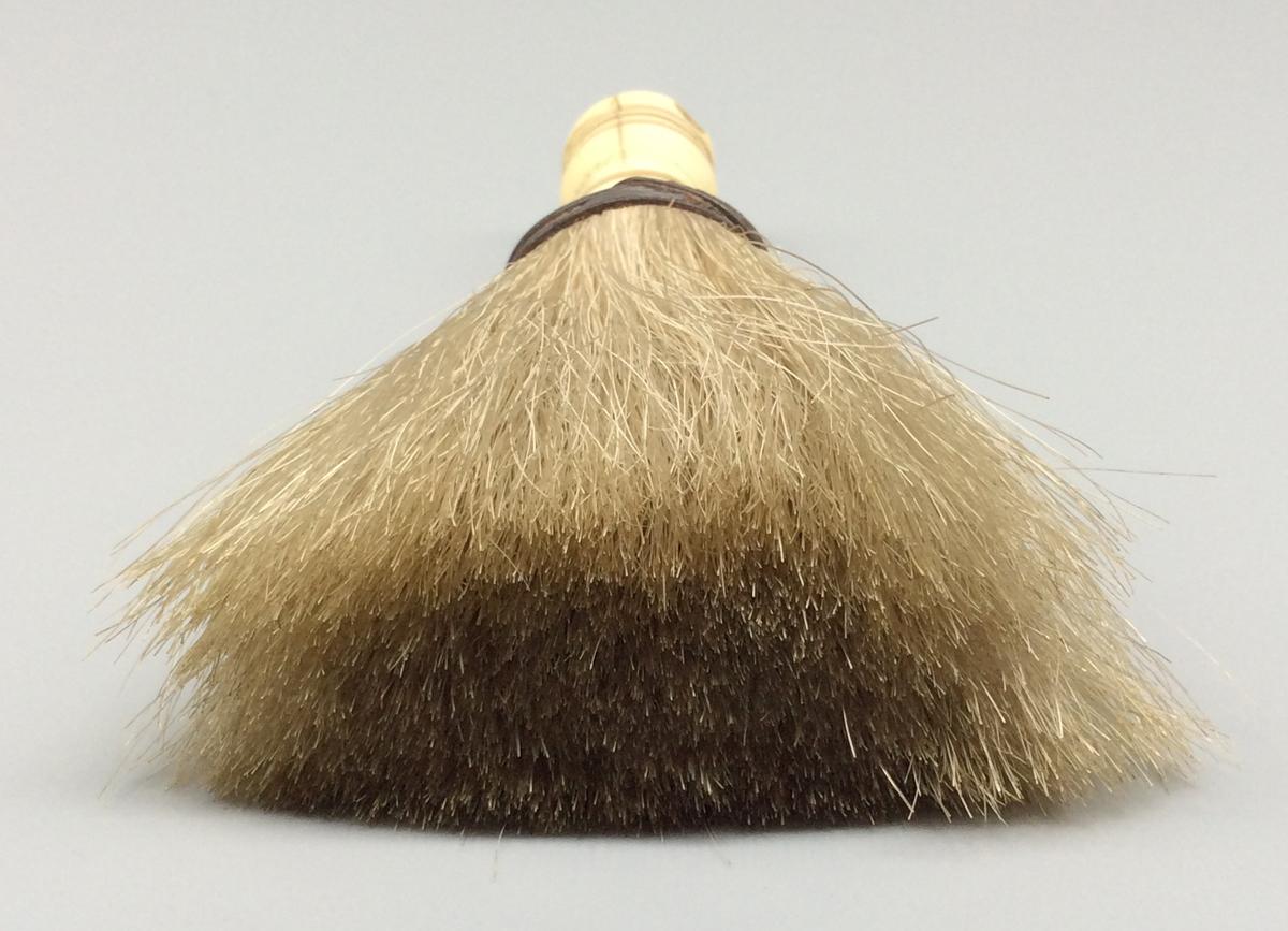 1958.2969 Brush, view 4