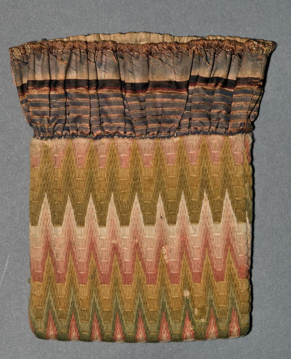 1958.2970 Bag