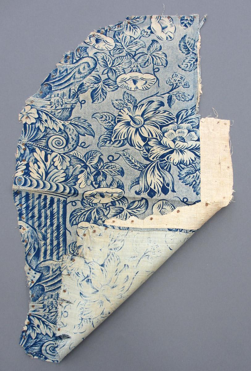 1969.5776.003 Textile, printed folded corner