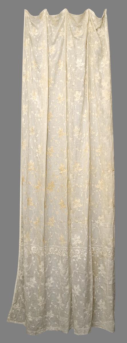 1969.5784.001 Window Hanging, Side Curtain