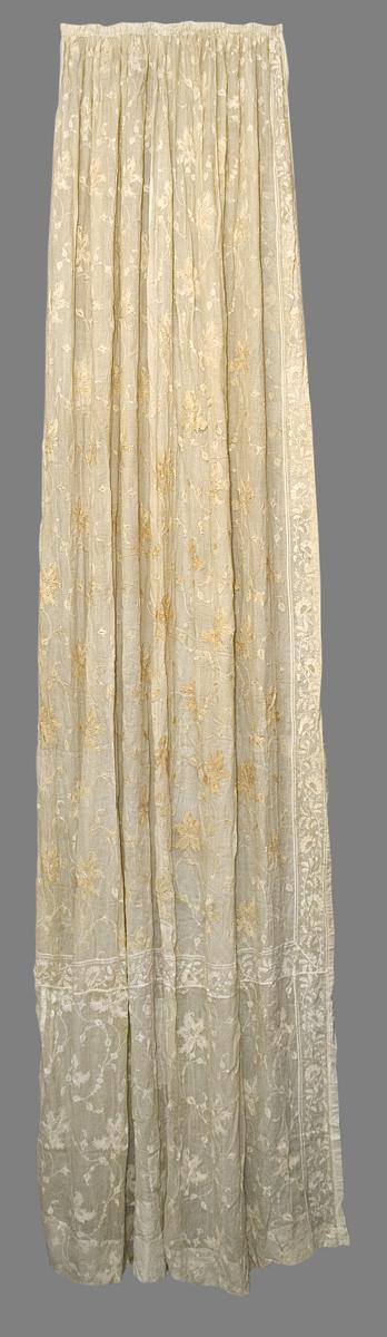 1969.5784.002 Window Hanging, Side Curtain