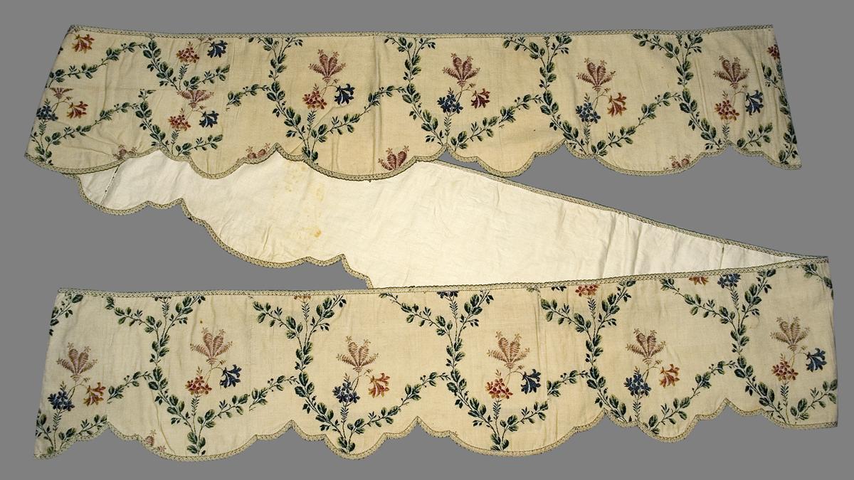 1960.0374.003 Bed Hanging, Valance
