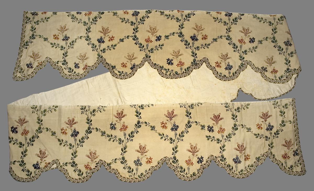 1960.0374.004 Bed Hanging, Valance