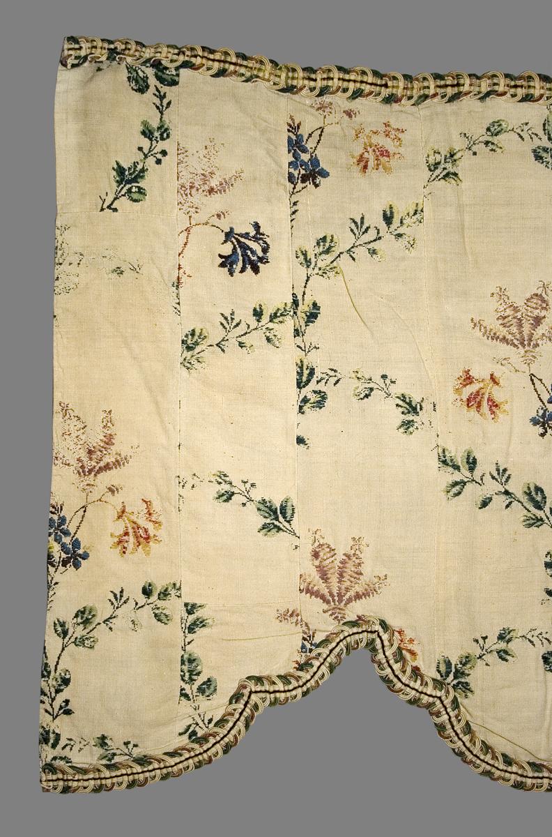 1960.0374.005 Bed Hanging, Valance, Edge Detail