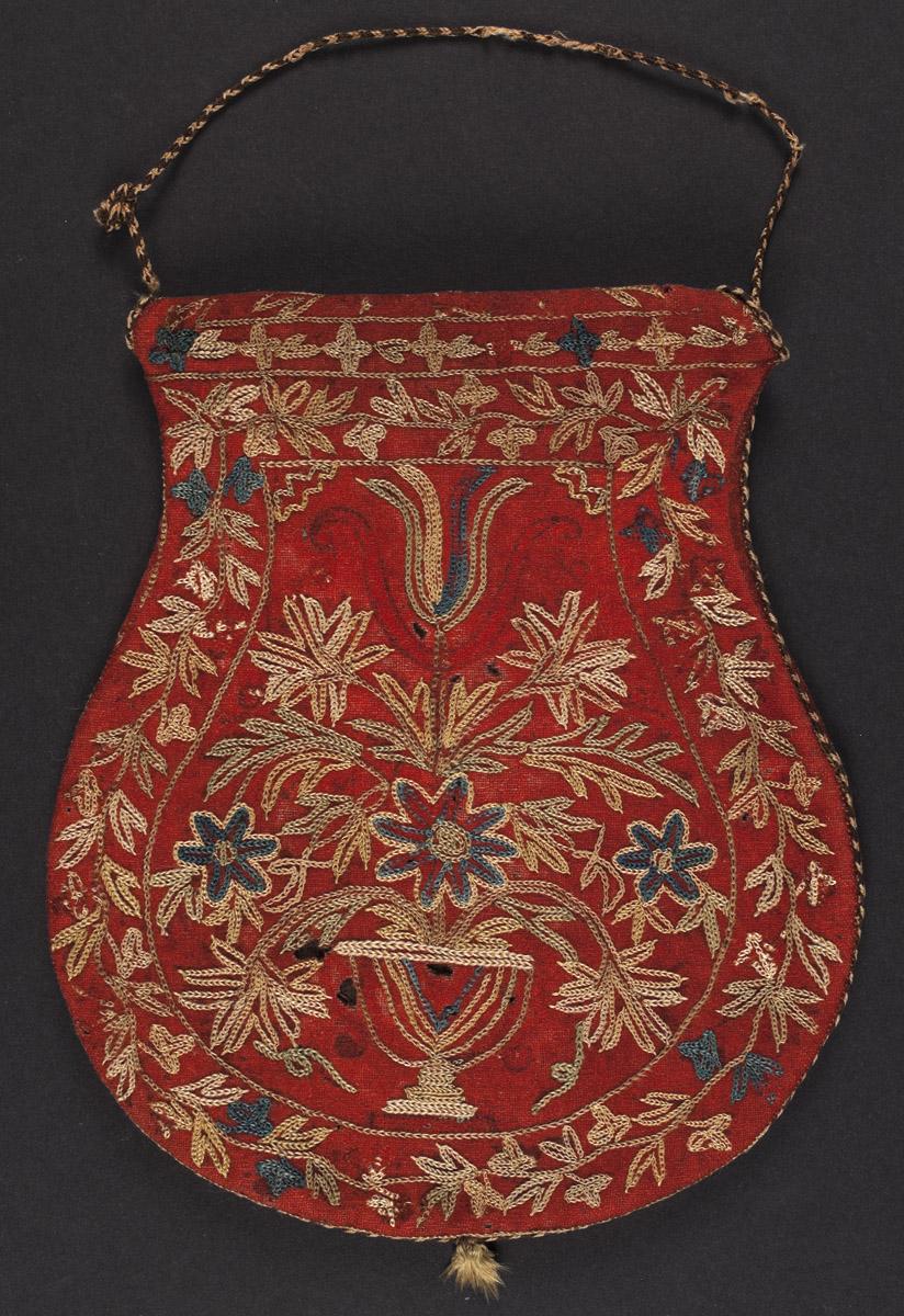1958.2943 Purse view 1